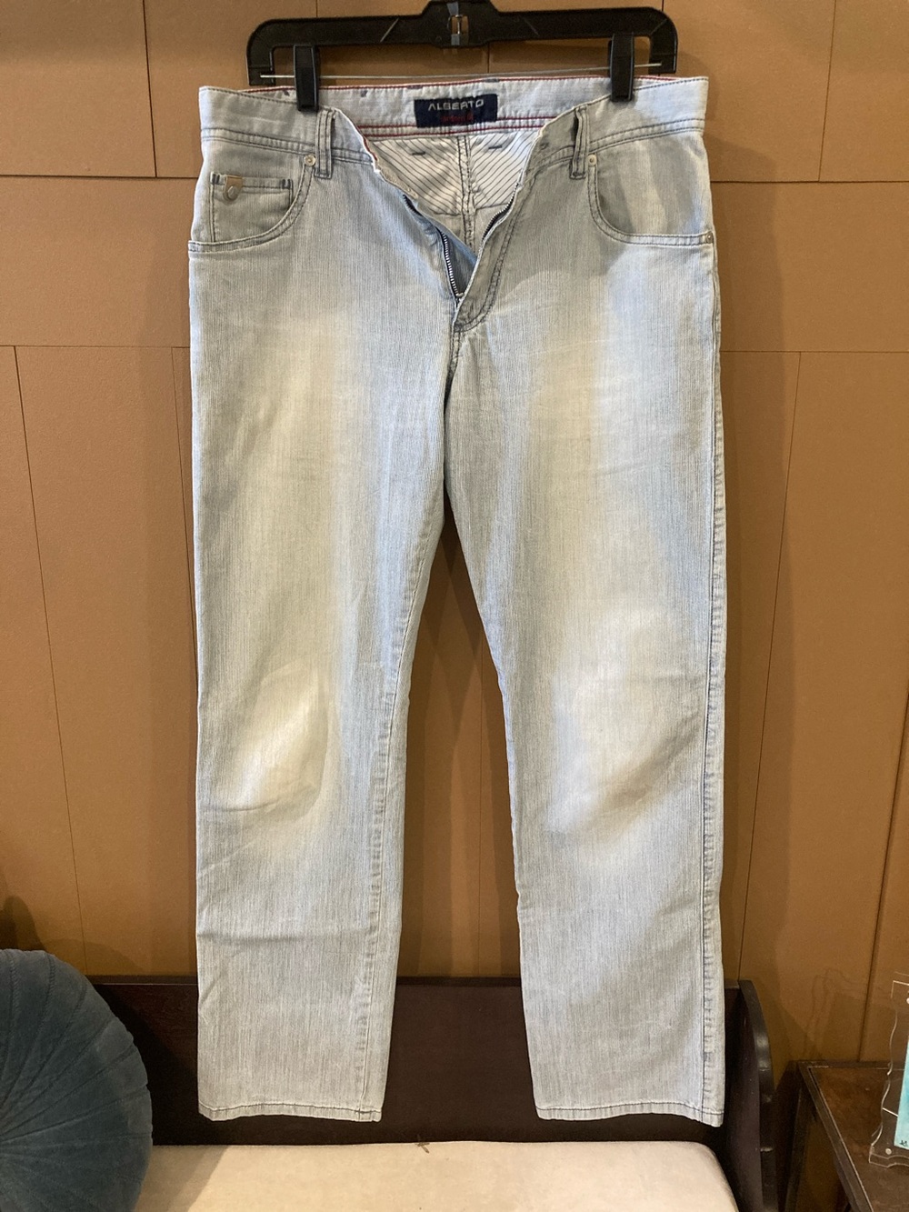 Alberto Modern Fit Light Wash Men’s Jeans - Light Blue. 32x32